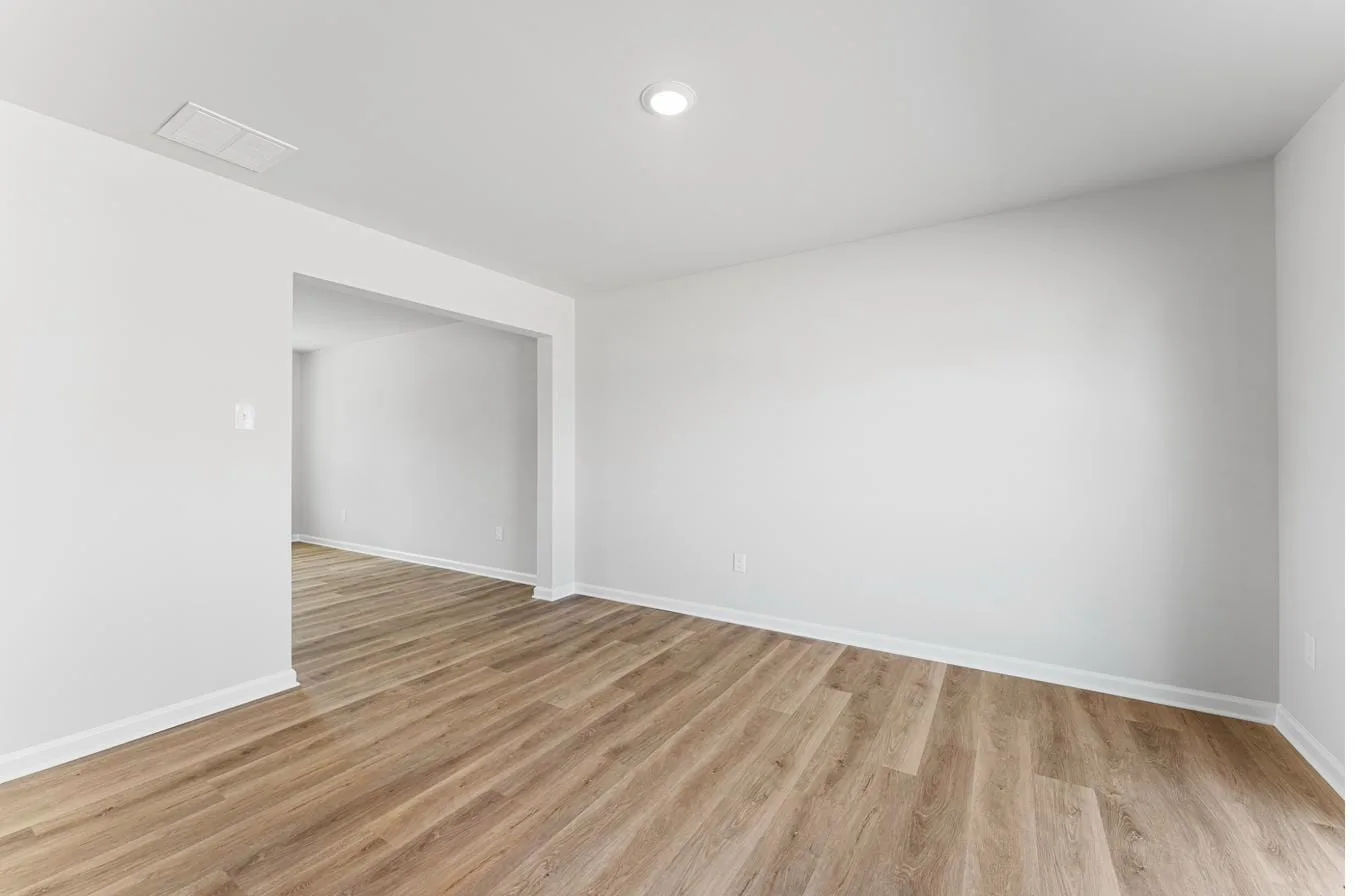 Isabella 2-Car interior