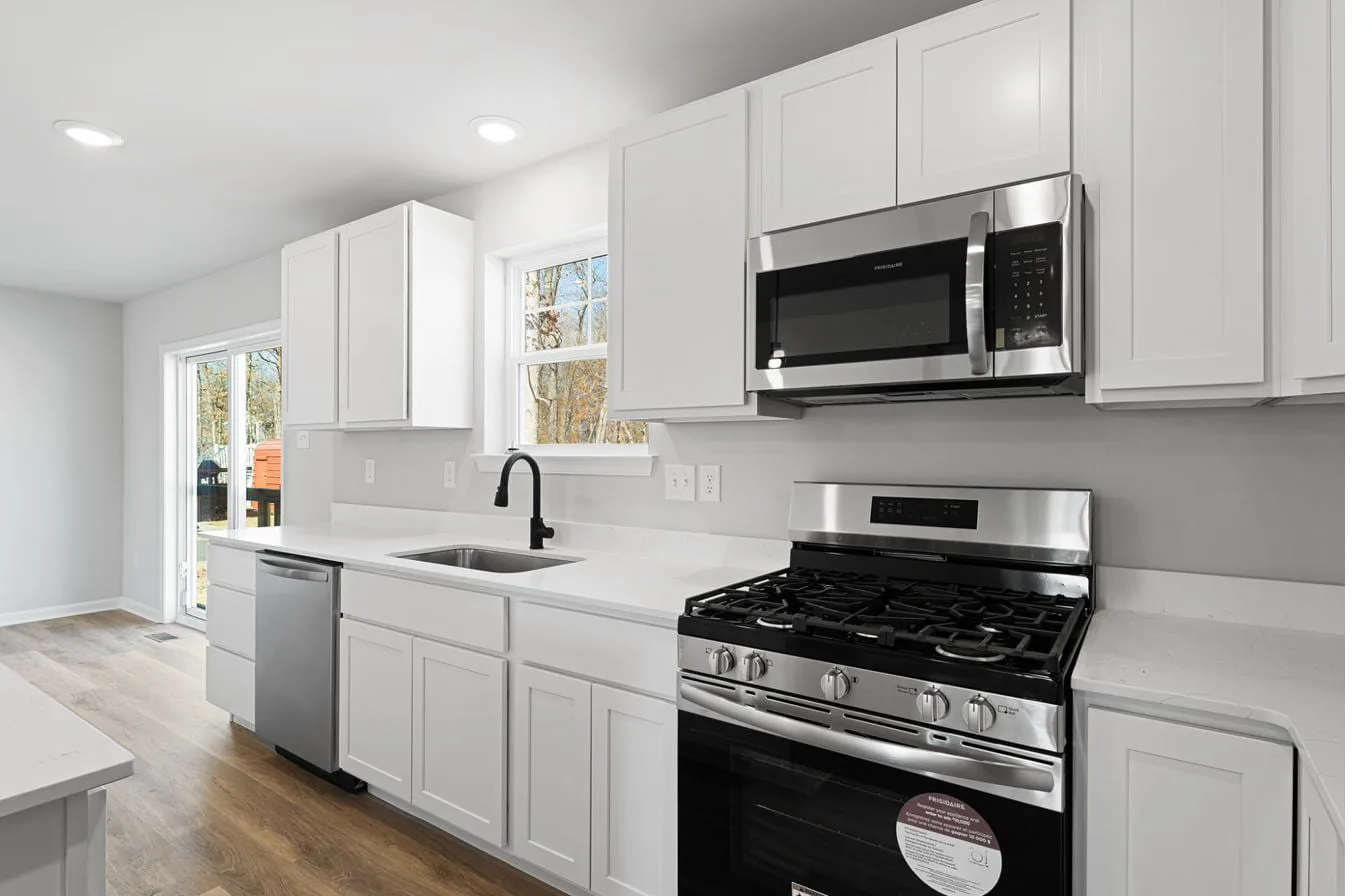 Isabella 2-Car interior