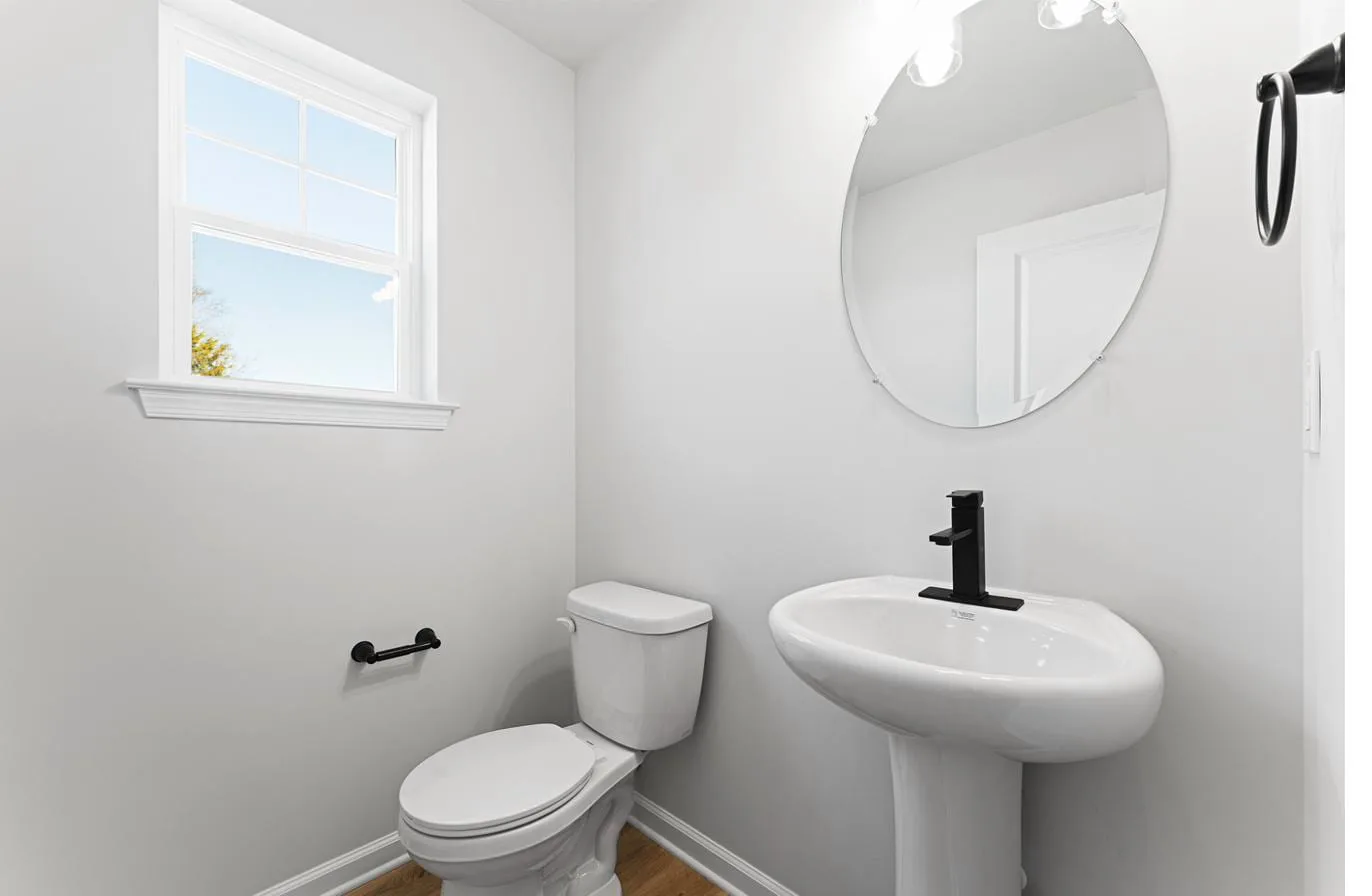 Isabella 2-Car interior