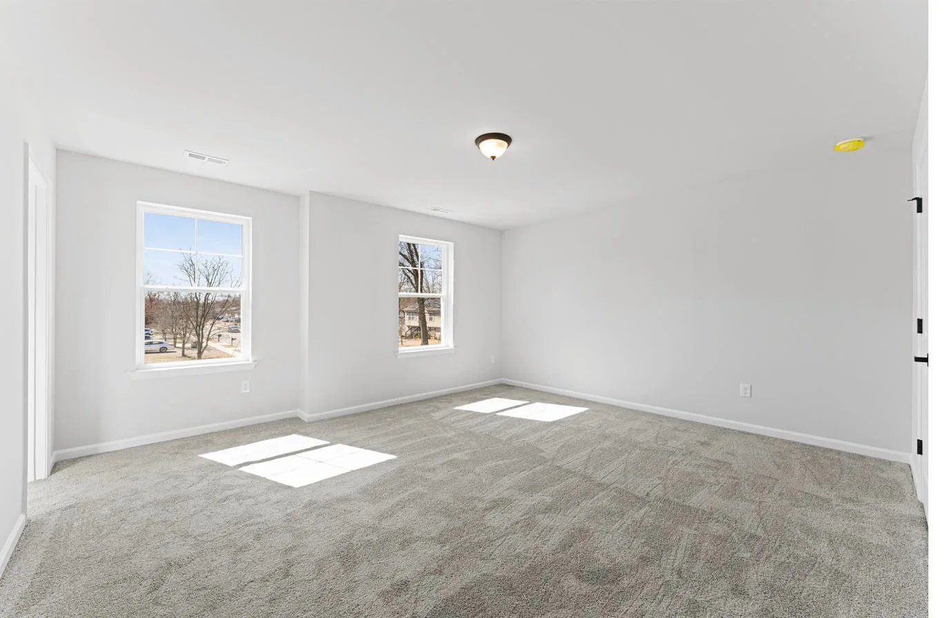 Isabella 2-Car interior