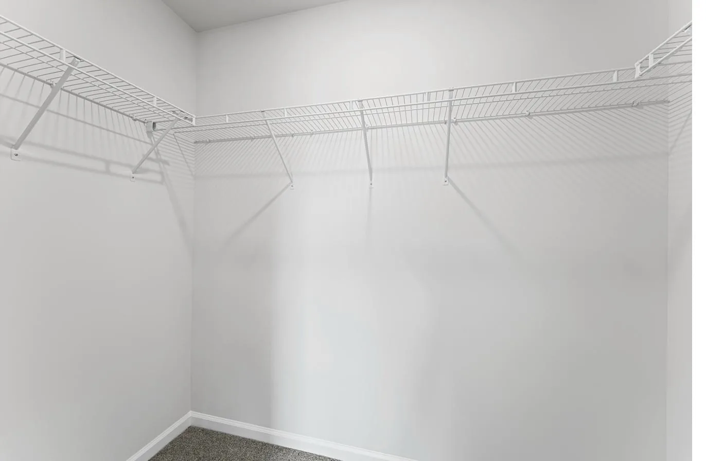 Isabella 2-Car interior