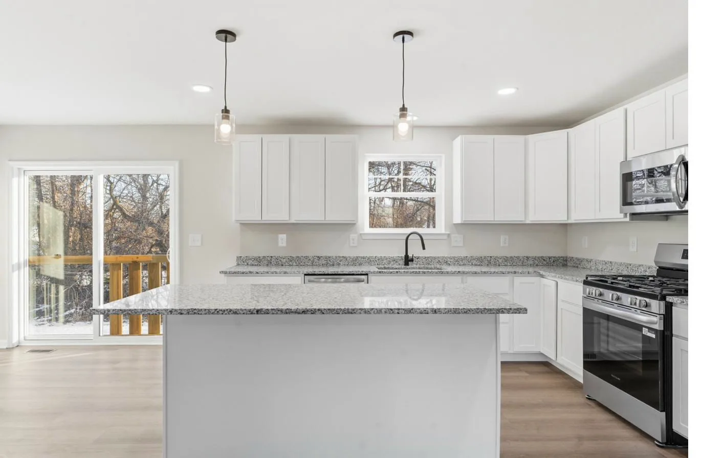 Chelsea 1-Car interior