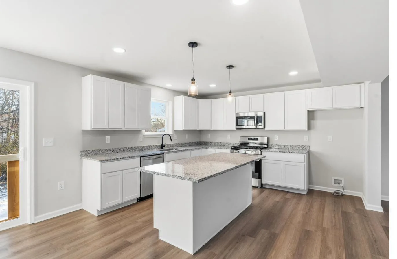 Chelsea 1-Car interior