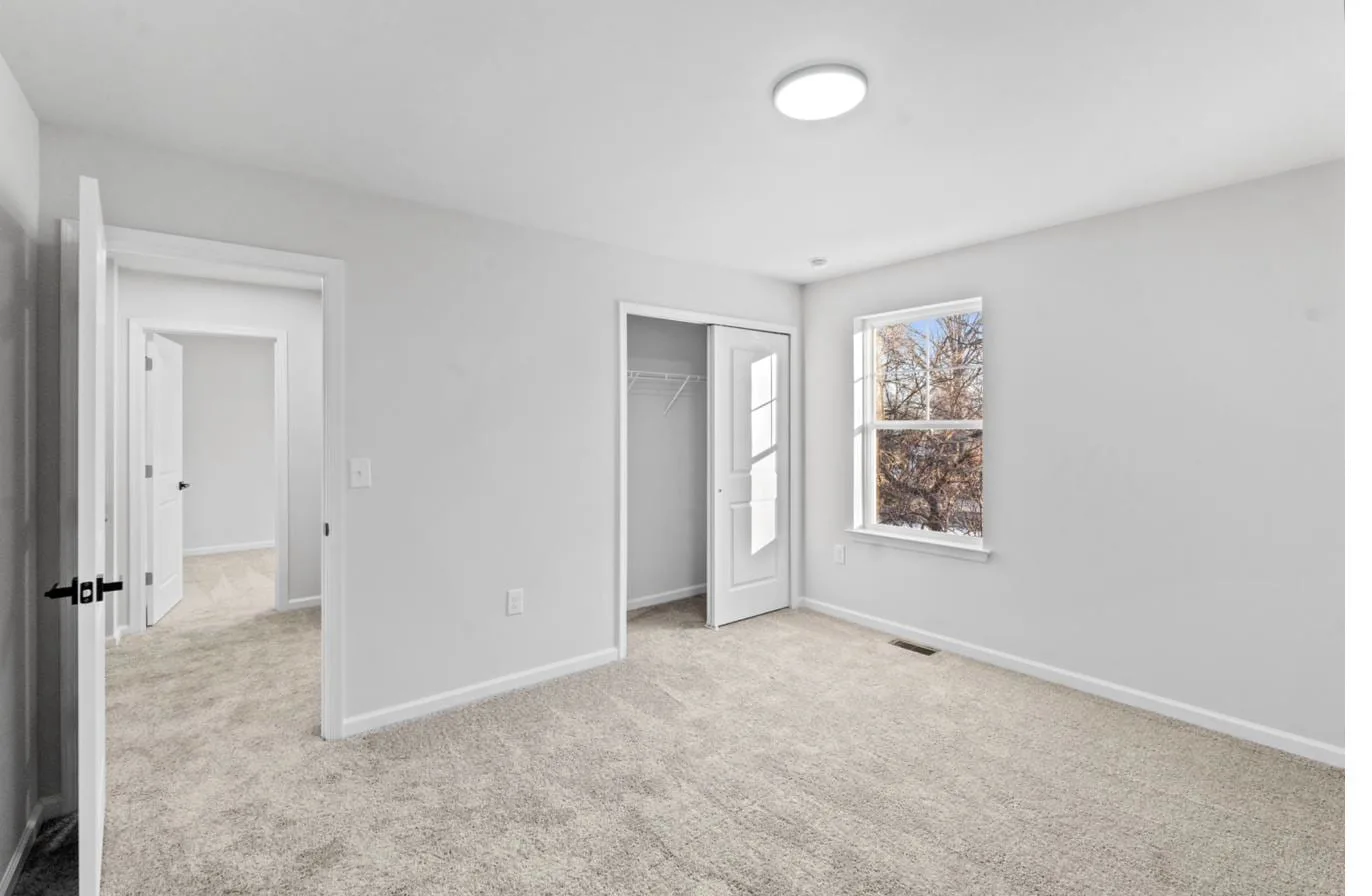 Chelsea 1-Car interior