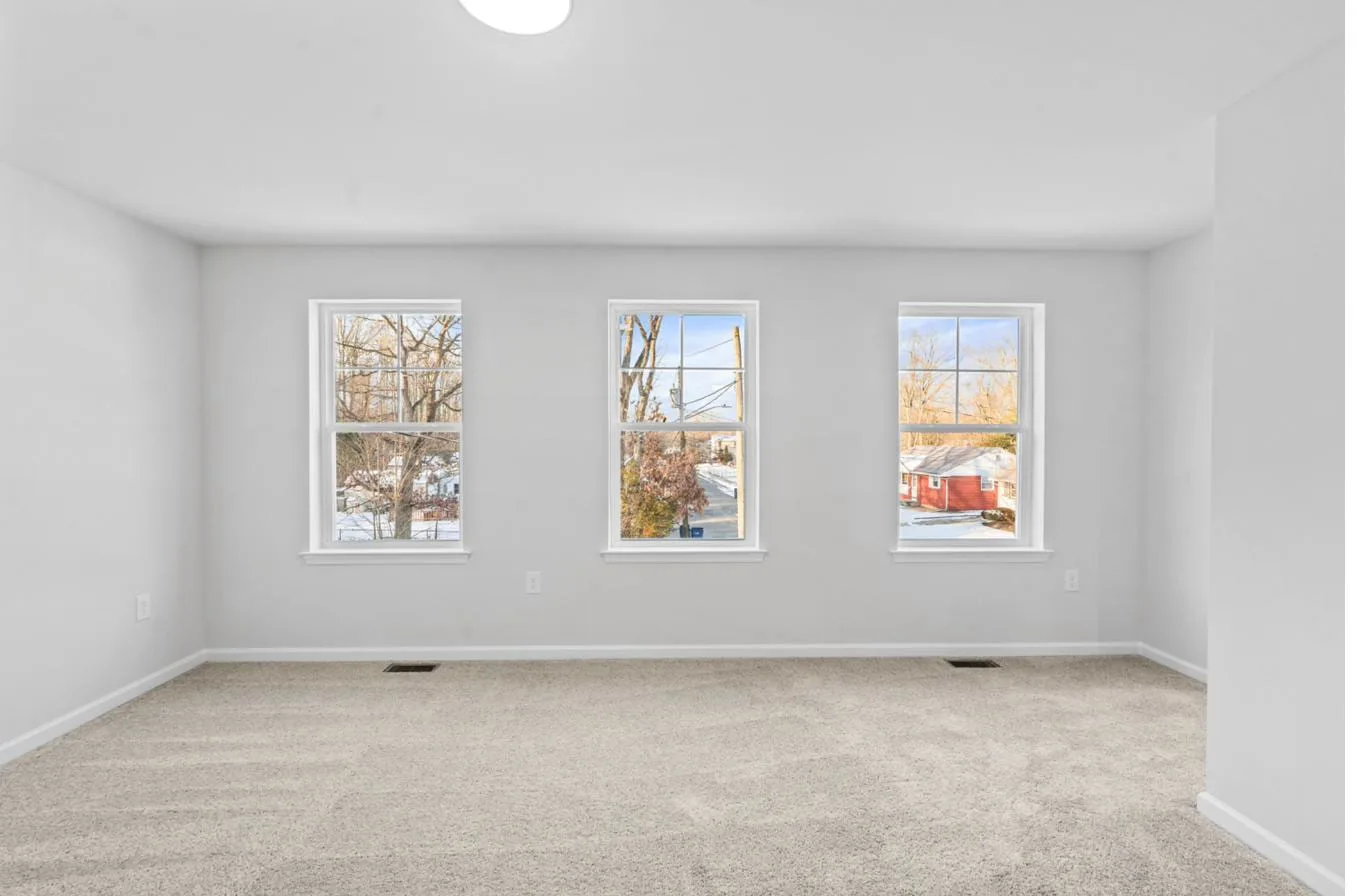 Chelsea 1-Car interior